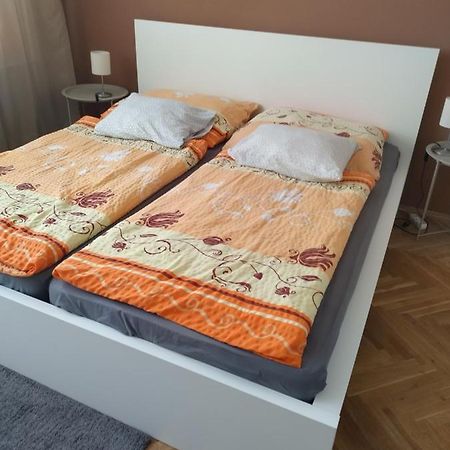 Flat Lesna Brno Apartment Luaran gambar