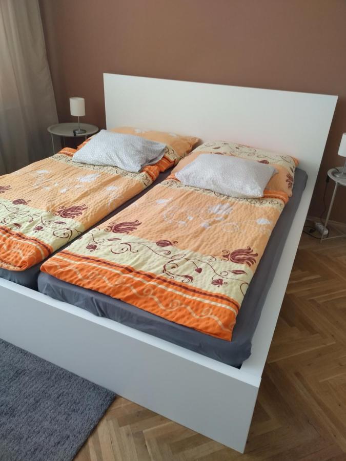 Flat Lesna Brno Apartment Luaran gambar