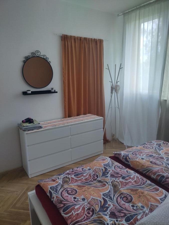 Flat Lesna Brno Apartment Luaran gambar